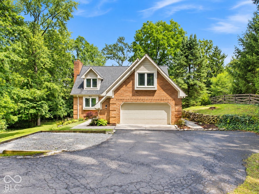 Property photo for 635 Mulberry Street, Zionsville, IN