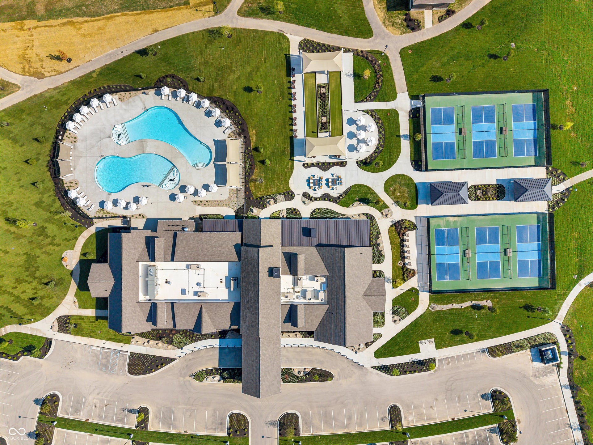 Virtually Altered - Clubhouse