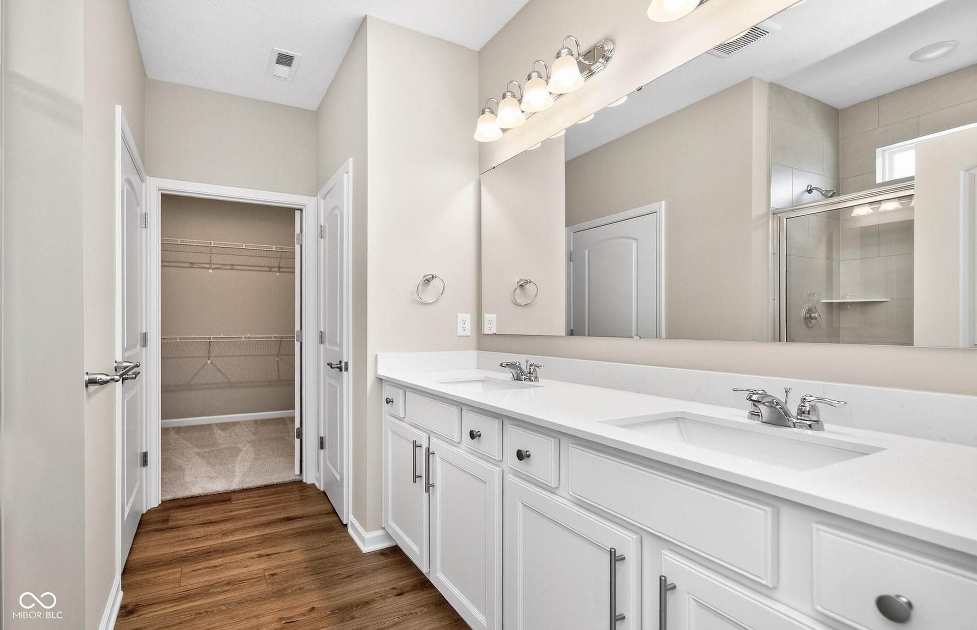 Similar Model Owner's Suite