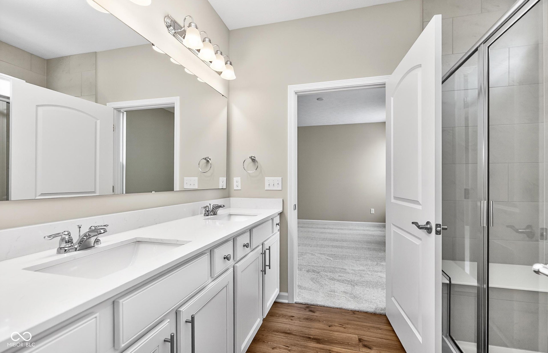 Similar Model Owner's Suite