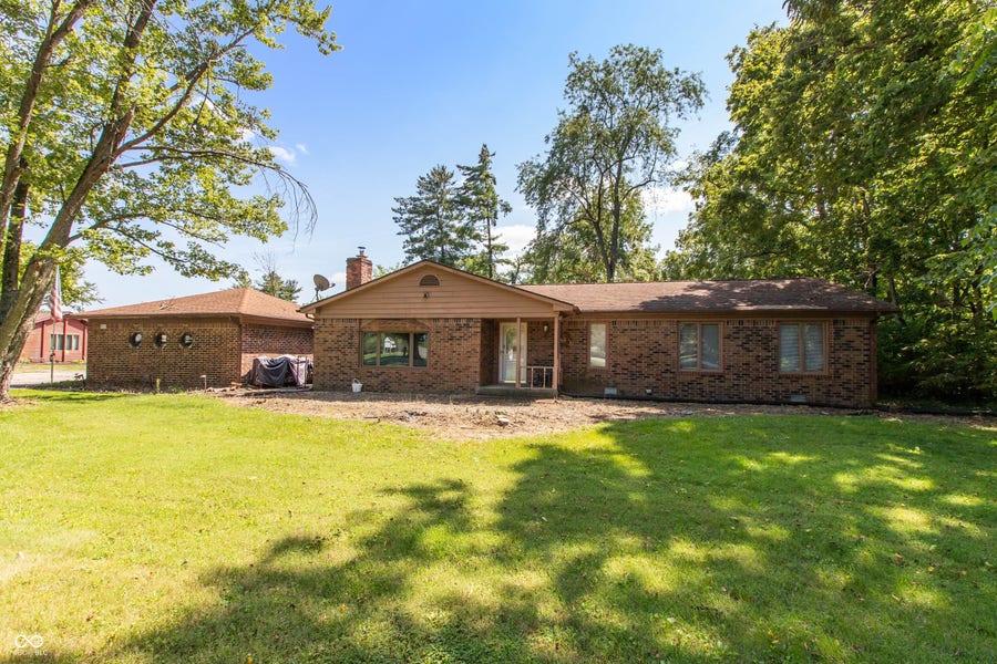 Property photo for 9535 E County Road 1000 N, Brownsburg, IN