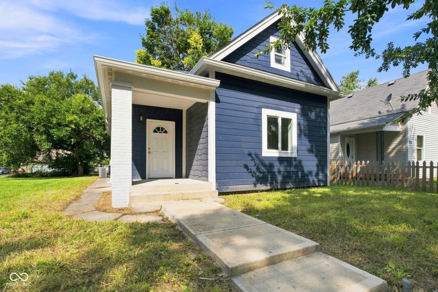 Property photo for 208 N Tacoma Avenue, Indianapolis, IN