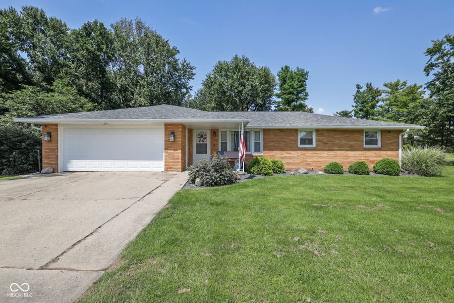 Property photo for 1128 E School Street, Anderson, IN