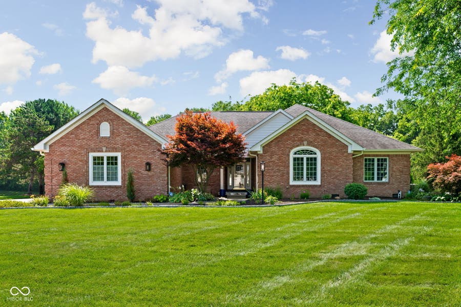 Property photo for 1595 Blue Phlox Drive, Avon, IN