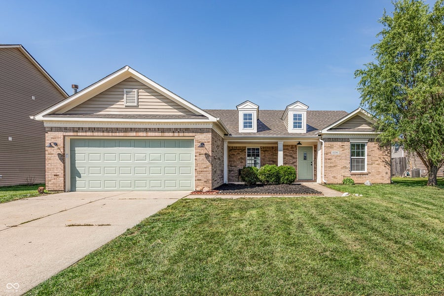Property photo for 10296 Crooked Stick Drive, Brownsburg, IN