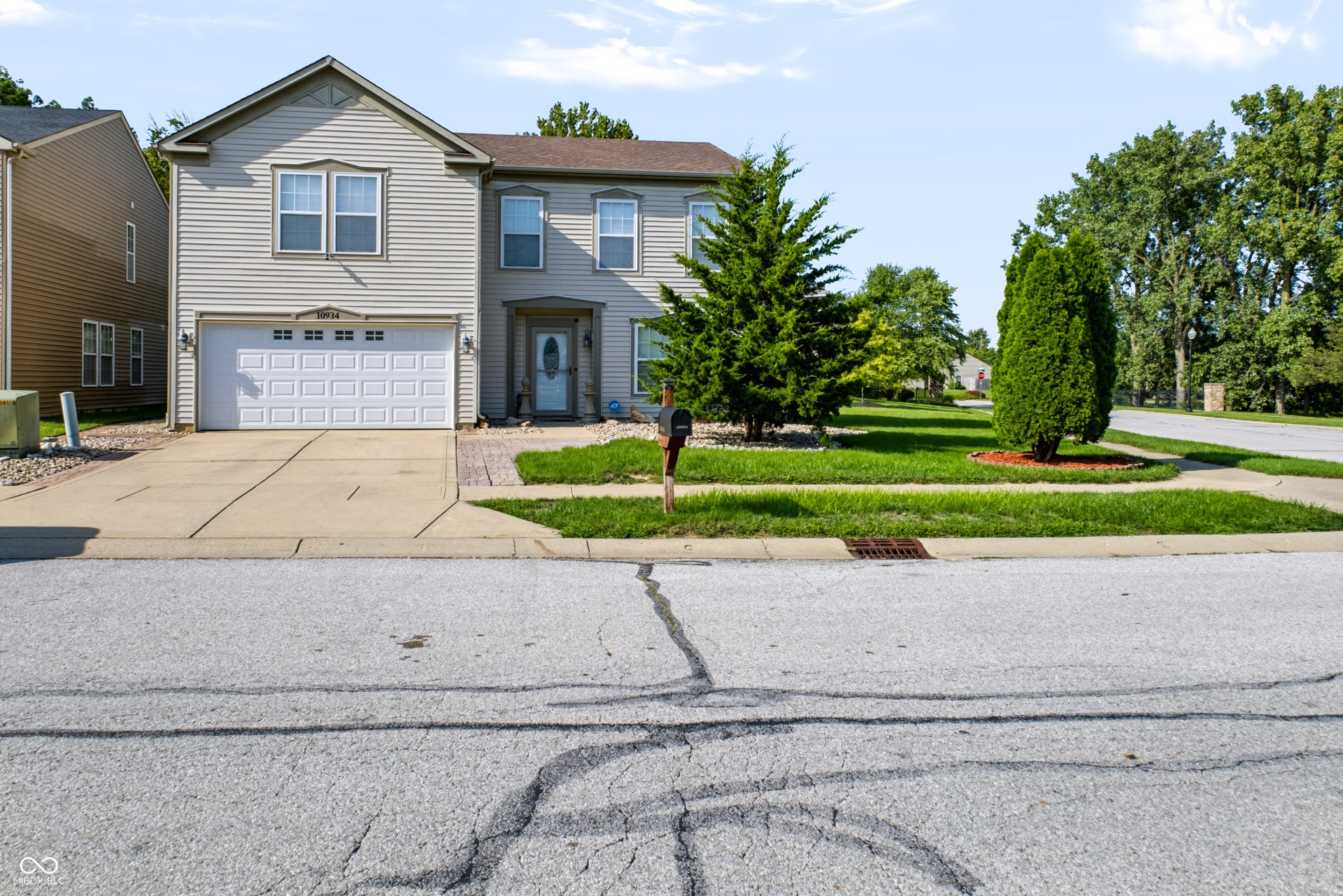 10934 Cyrus Drive, Indianapolis, IN 46231