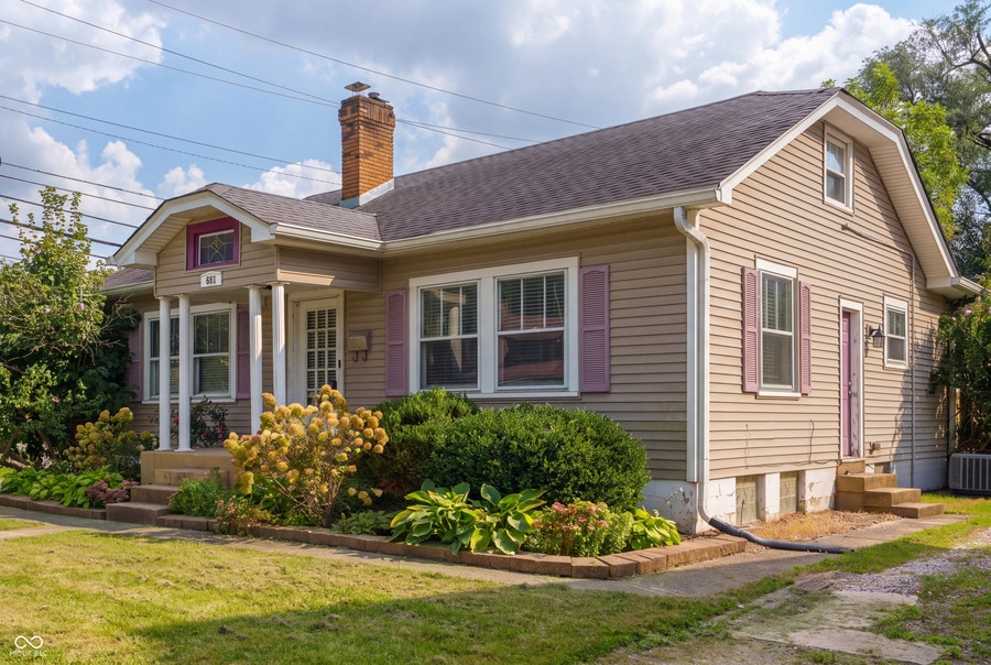 Property photo for 621 Kessler Boulevard East Drive, Indianapolis, IN