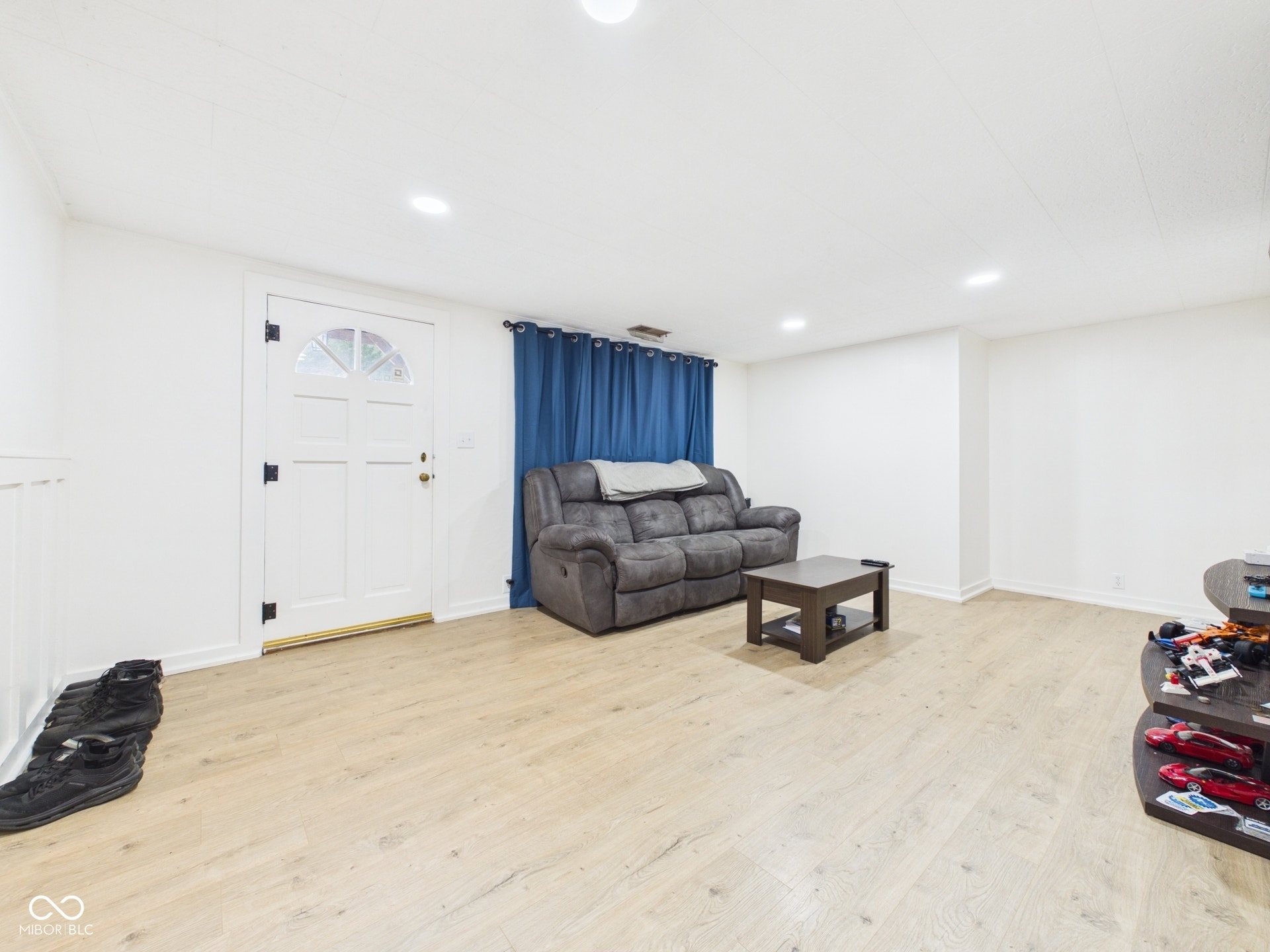 210 S 27th Street, Elwood, IN 46036