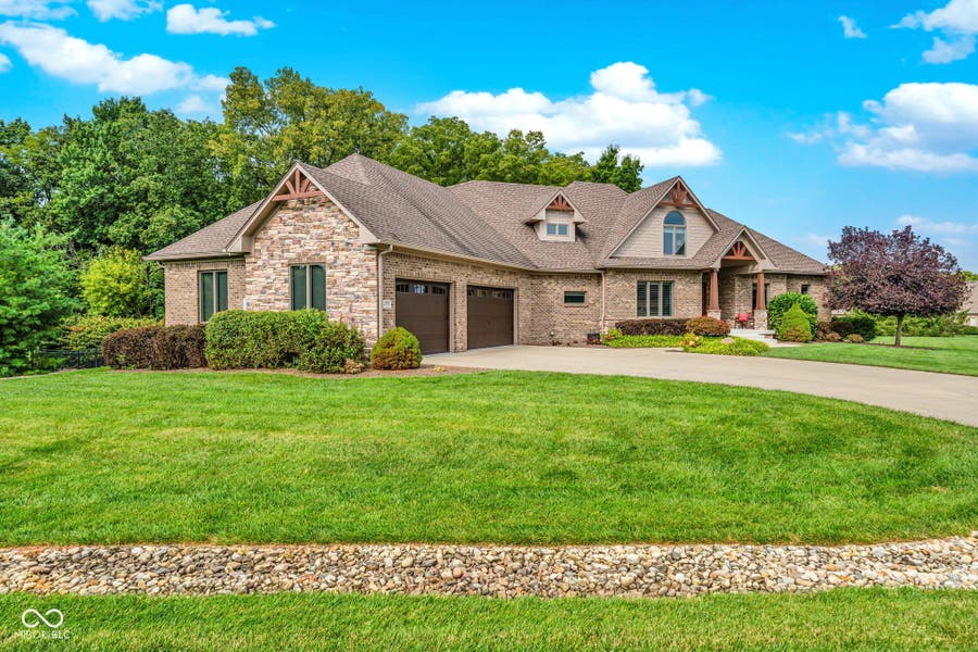 Property photo for 4202 Whitetail Woods Drive, Bargersville, IN
