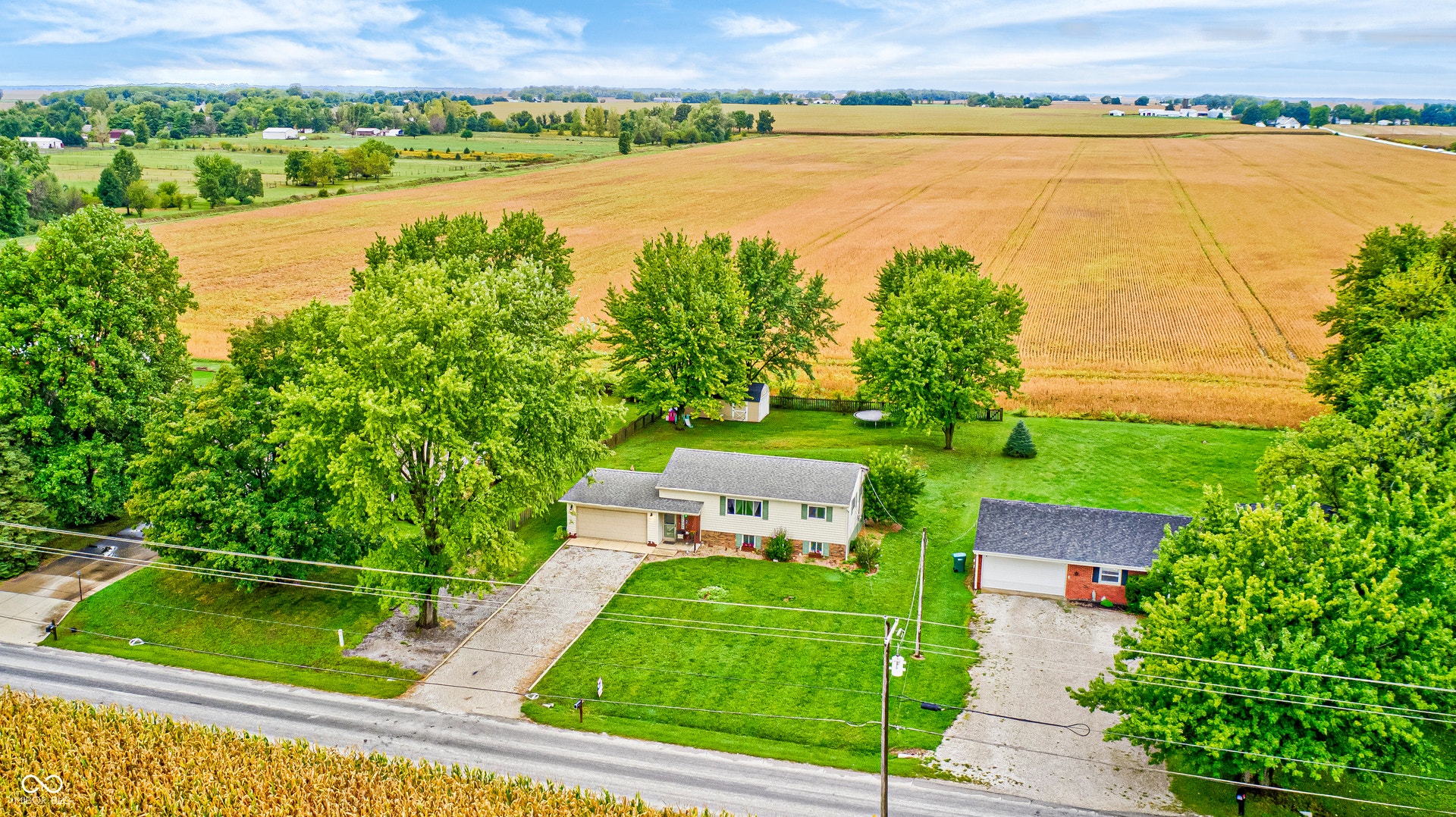 2616 E County Road 900 N, Pittsboro, IN 46167 2616 E County Road 900 N, Pittsboro, IN 46167