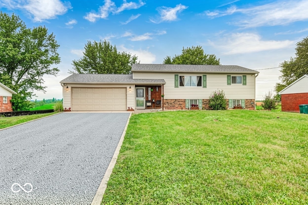 2616 E County Road 900 N, Pittsboro, IN 46167 2616 E County Road 900 N, Pittsboro, IN 46167
