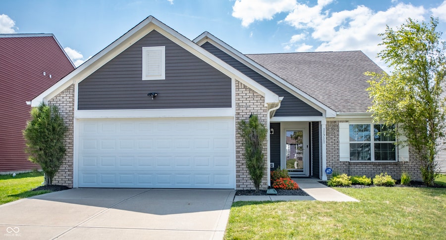 Property photo for 11711 Fawn Crest Drive, Indianapolis, IN