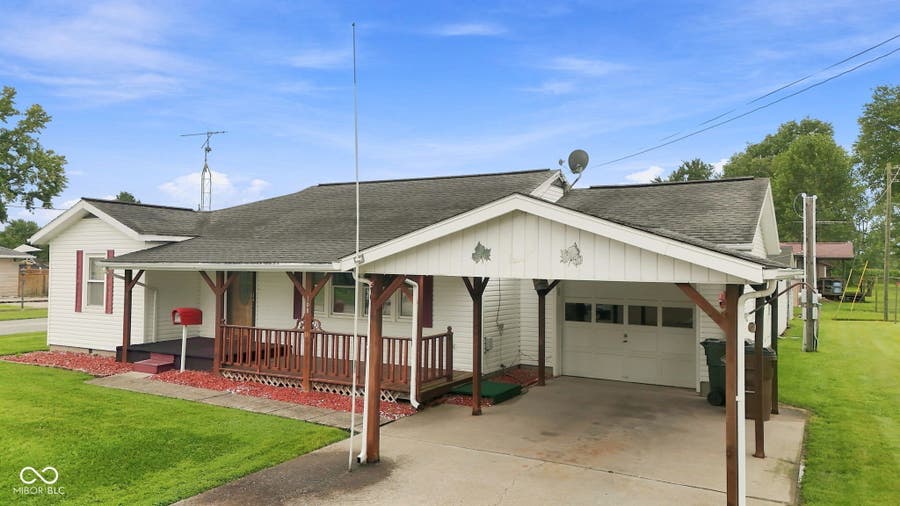 Property photo for 100 N Bethany Road, Crothersville, IN