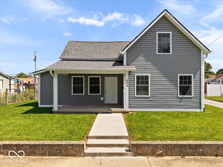 Property photo for 898 S 9th Street, Noblesville, IN