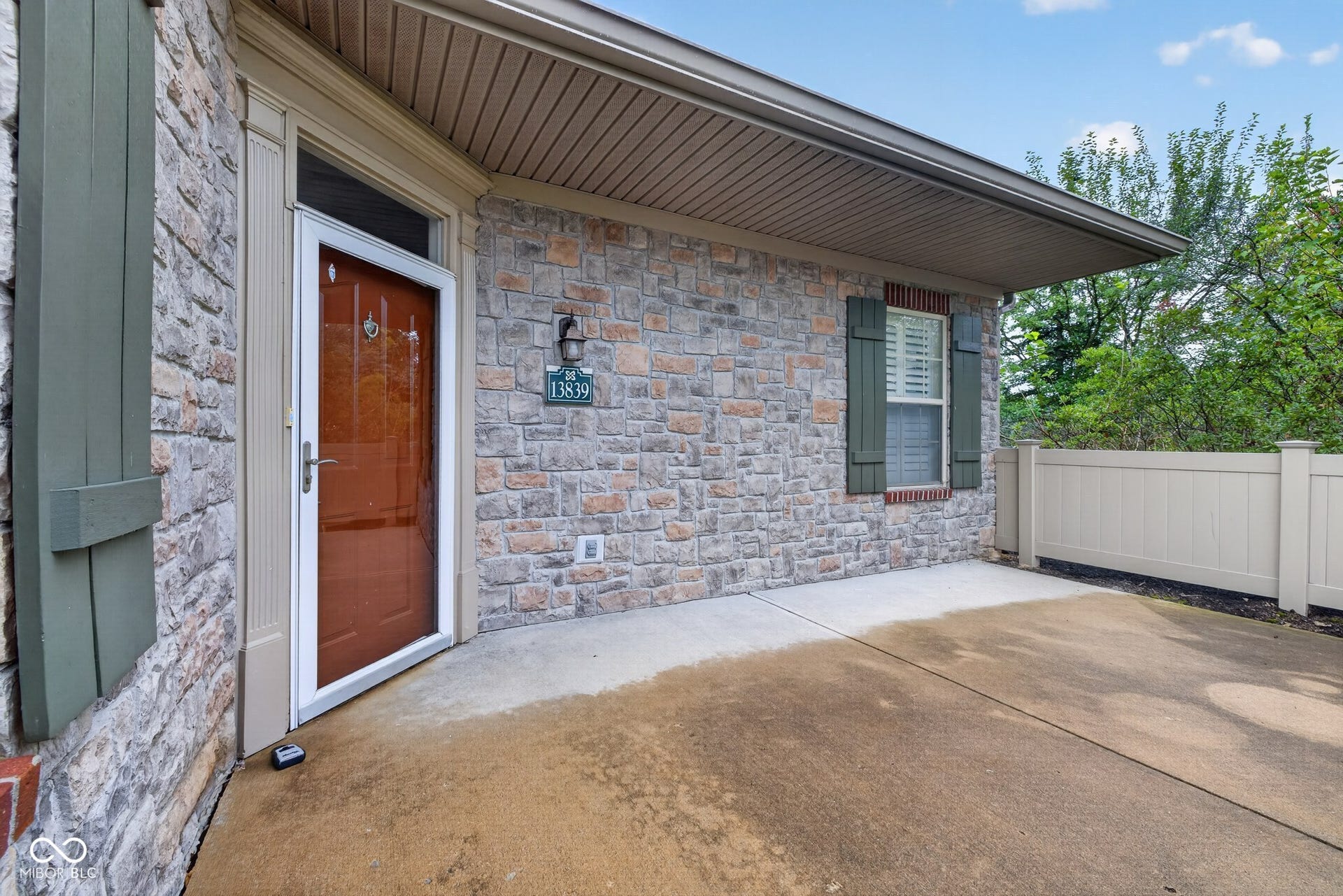 13839 Rue Charlot Lane, McCordsville, IN 46055
