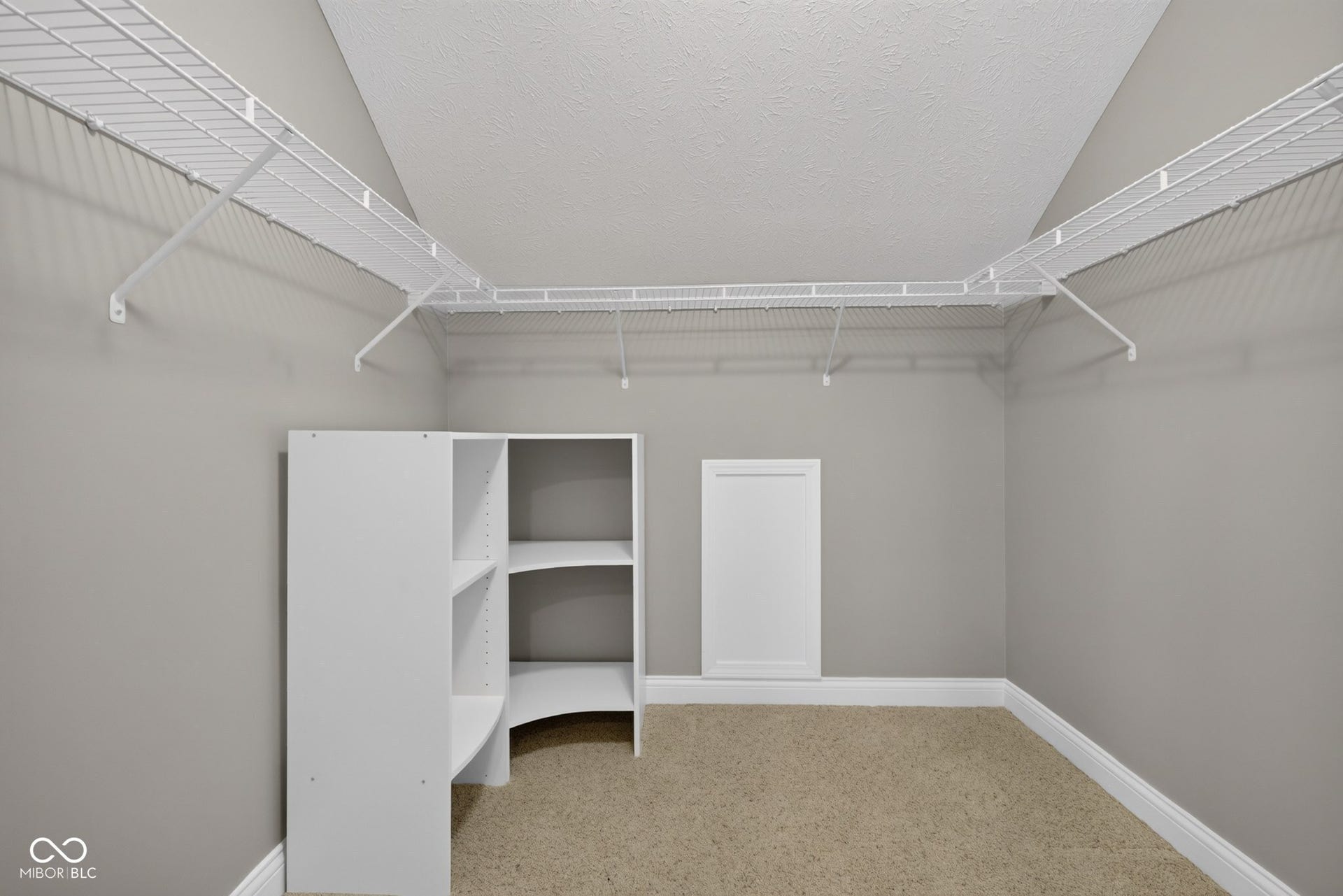 13839 Rue Charlot Lane, McCordsville, IN 46055
