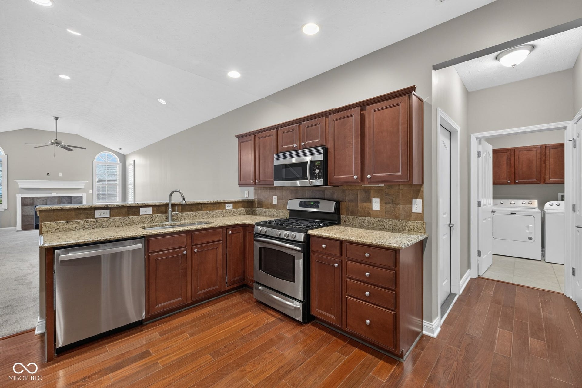 13839 Rue Charlot Lane, McCordsville, IN 46055