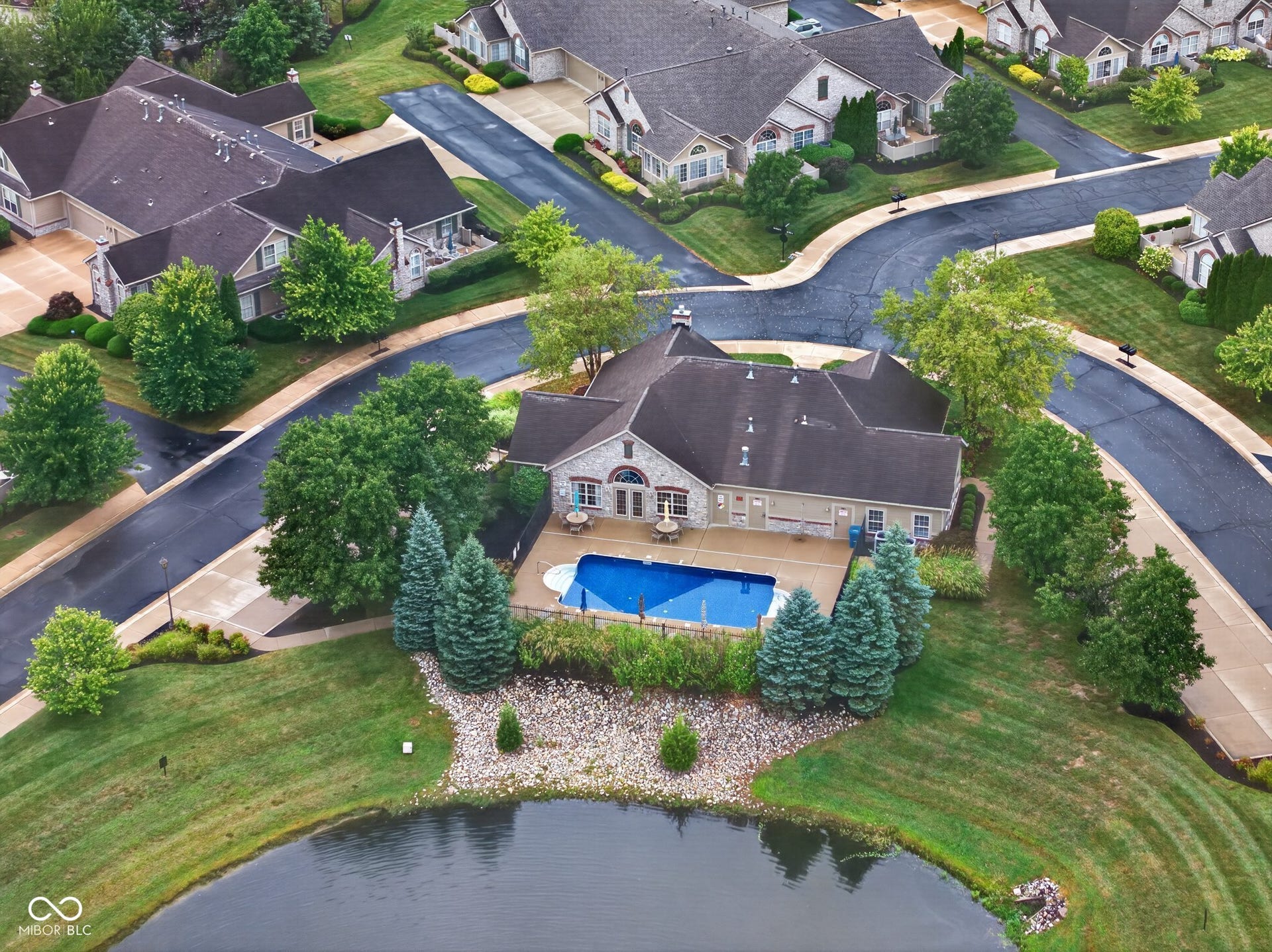 13839 Rue Charlot Lane, McCordsville, IN 46055