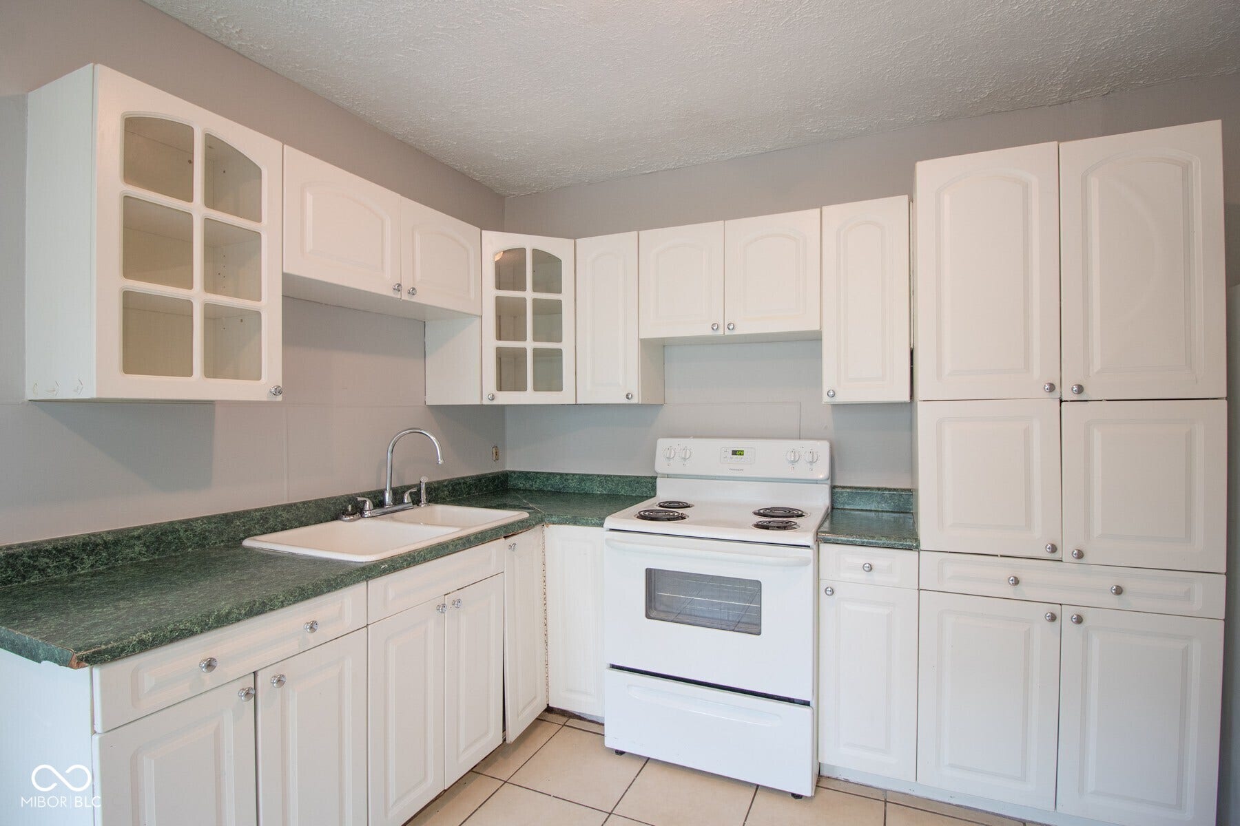 4646 Caroline Avenue, Indianapolis, IN 46205