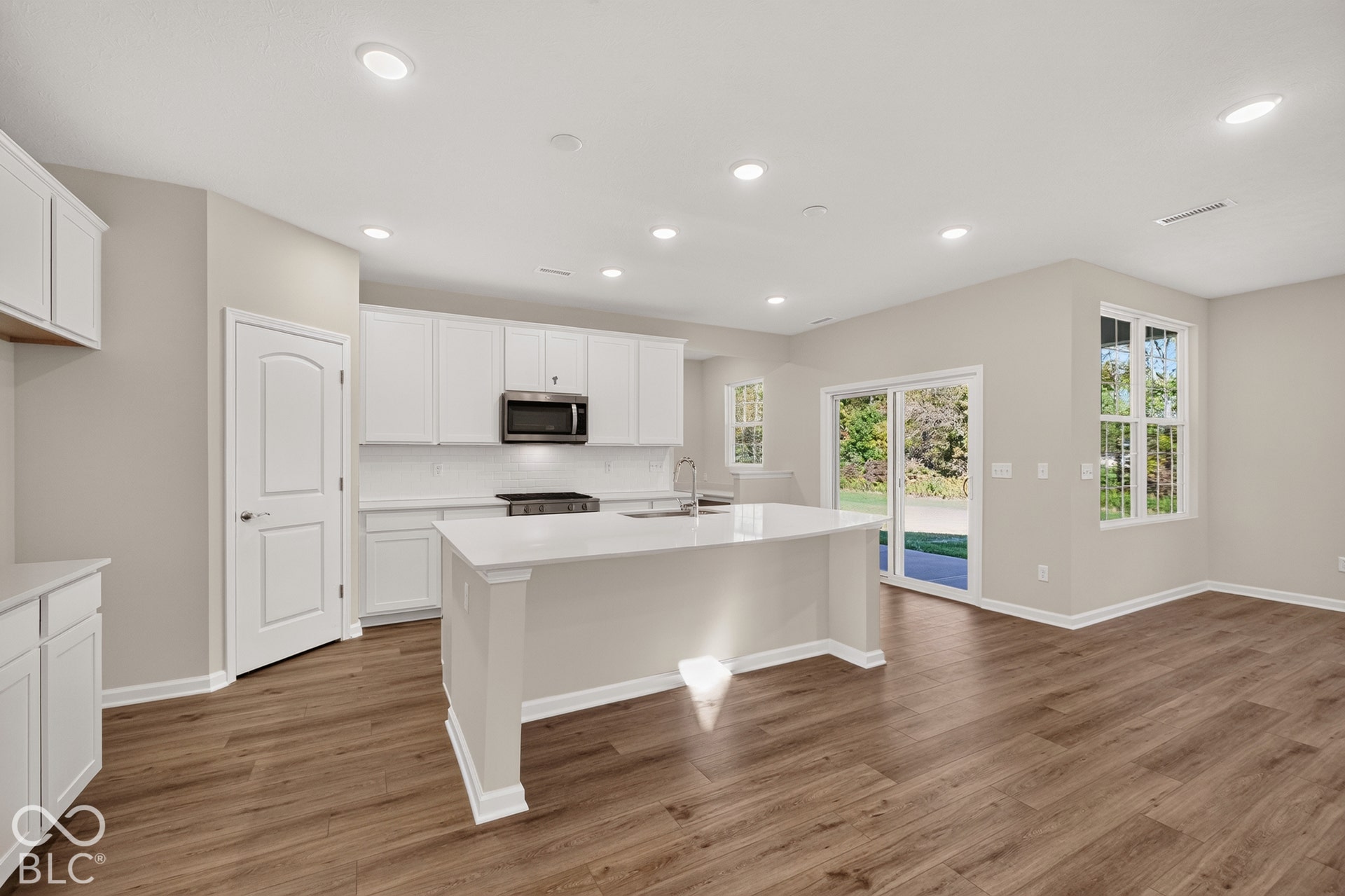 6598 Seattle Slew Drive, Whitestown, IN 46075 6598 Seattle Slew Drive, Whitestown, IN 46075