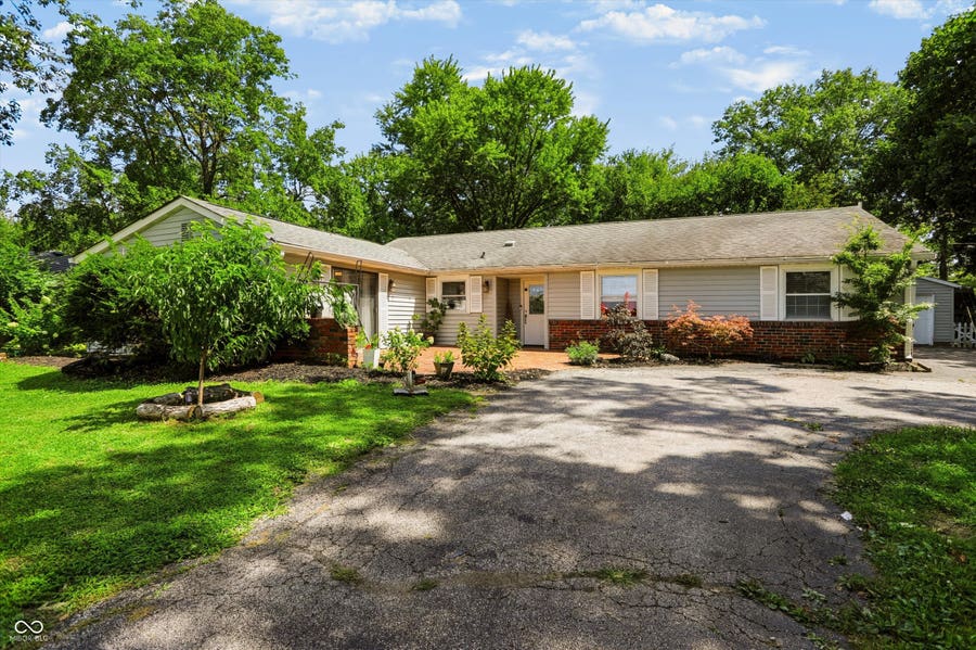 Property photo for 7105 Hague Road, Indianapolis, IN