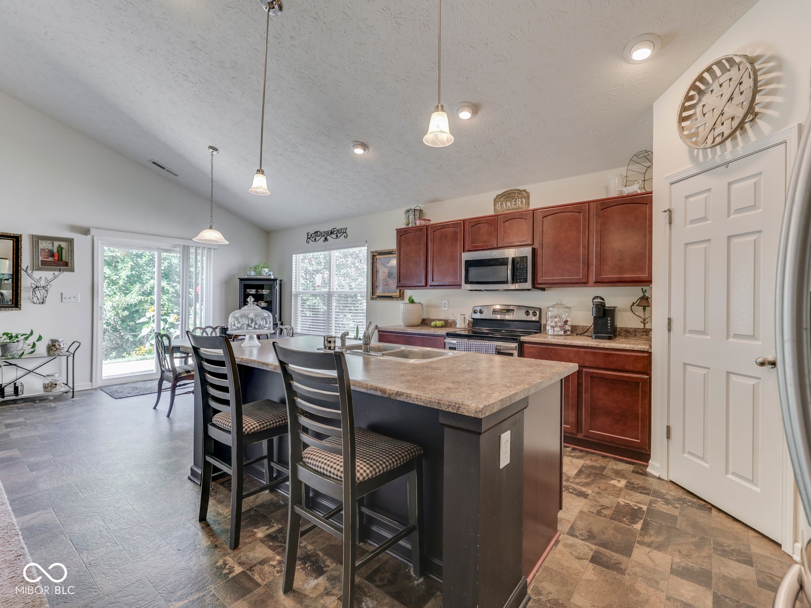 3552 Miesha Drive, Indianapolis, IN 46217