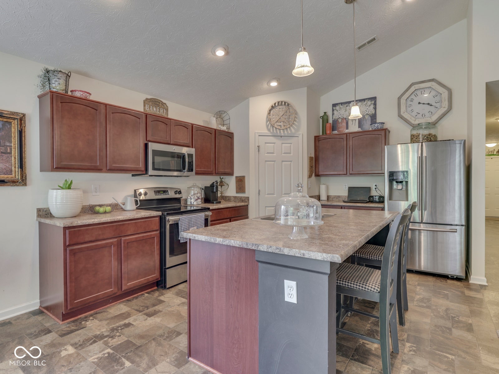 3552 Miesha Drive, Indianapolis, IN 46217