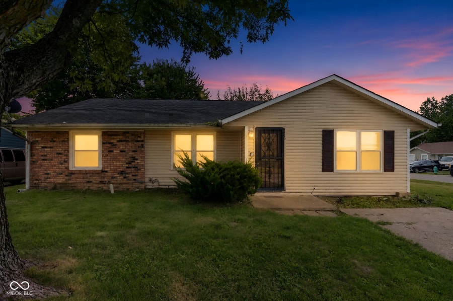 Property photo for 4420 Burrwood Drive, Indianapolis, IN