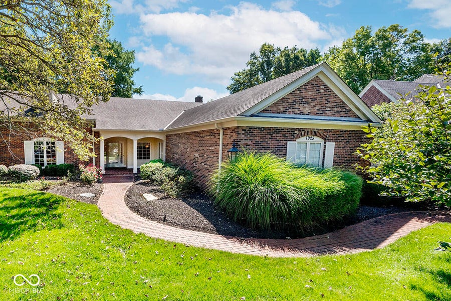 Property photo for 7925 Beaumont Green East Drive, Indianapolis, IN