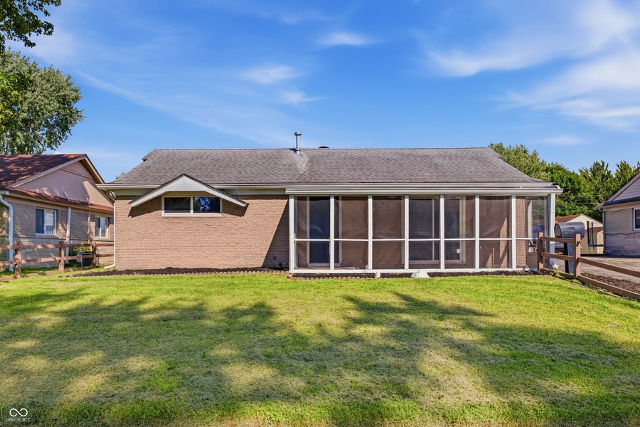 Property photo for 611 Gooseberry Lane, Greenwood, IN