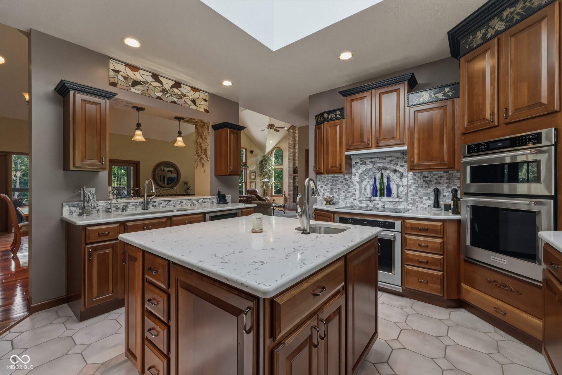 8565 S 500 W, Trafalgar, IN 46181 8565 S 500 W, Trafalgar, IN 46181