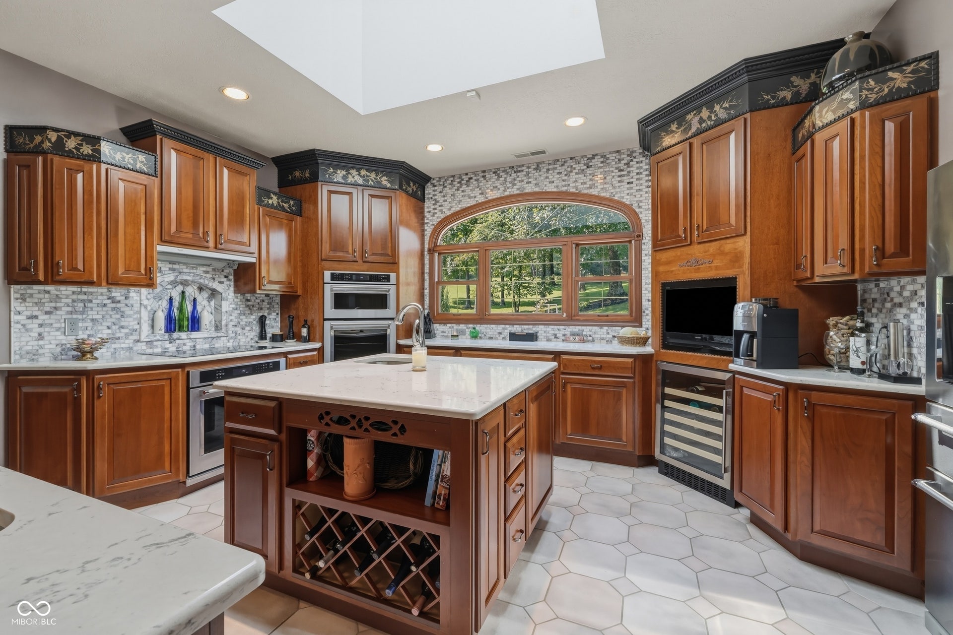 8565 S 500 W, Trafalgar, IN 46181 8565 S 500 W, Trafalgar, IN 46181