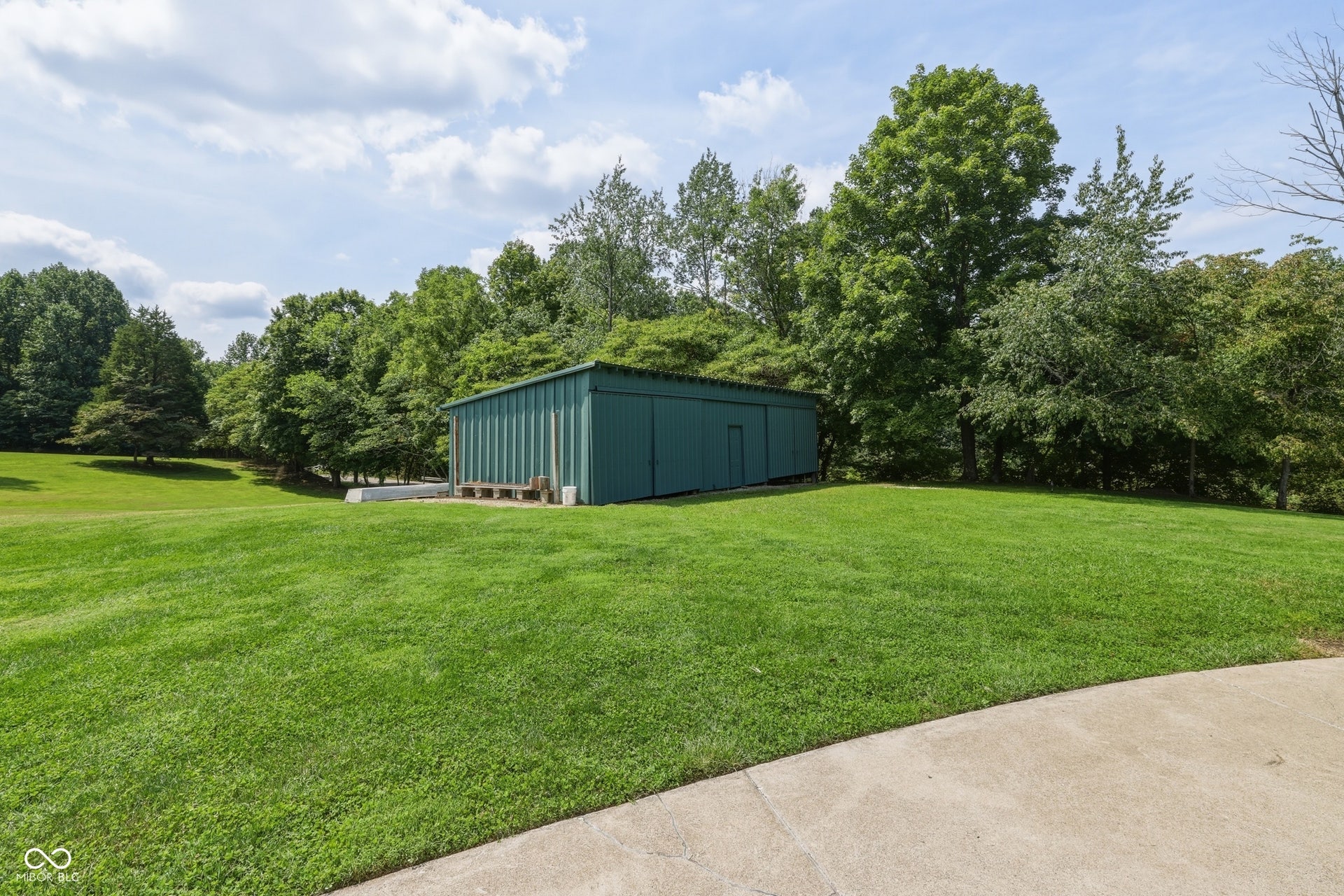 8565 S 500 W, Trafalgar, IN 46181 8565 S 500 W, Trafalgar, IN 46181