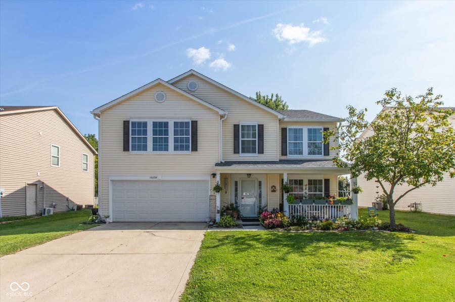 Property photo for 10239 Homestead Drive, Brownsburg, IN