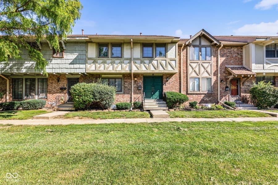 Property photo for 8119 Bromley Place, Indianapolis, IN