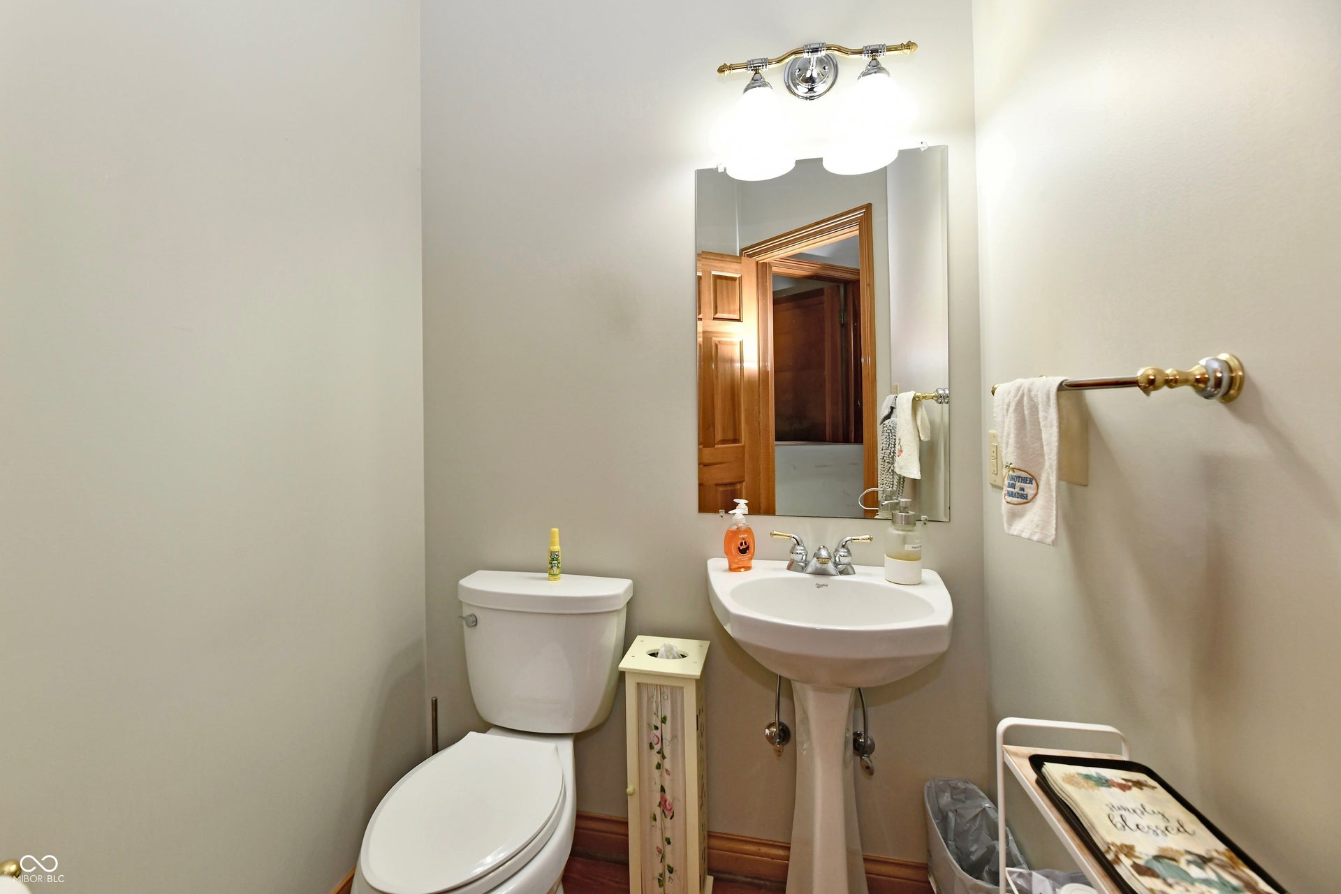 355 Connecticut Circle, Indianapolis, IN 46217