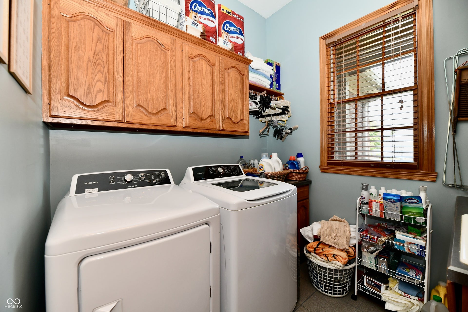 355 Connecticut Circle, Indianapolis, IN 46217