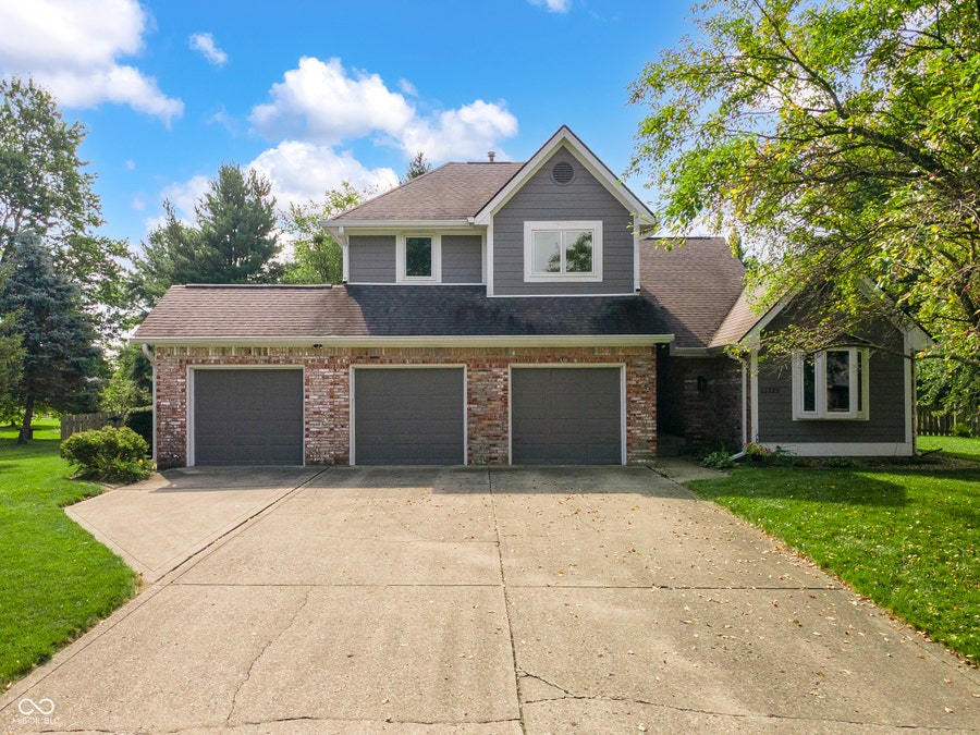 Property photo for 12223 Waterview Circle, Indianapolis, IN