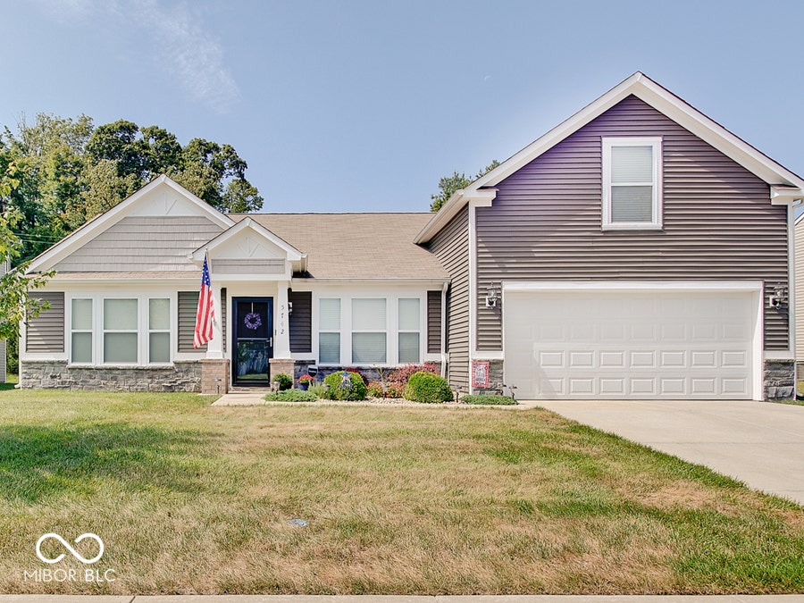 Property photo for 5742 Deer Valley Court, Columbus, IN