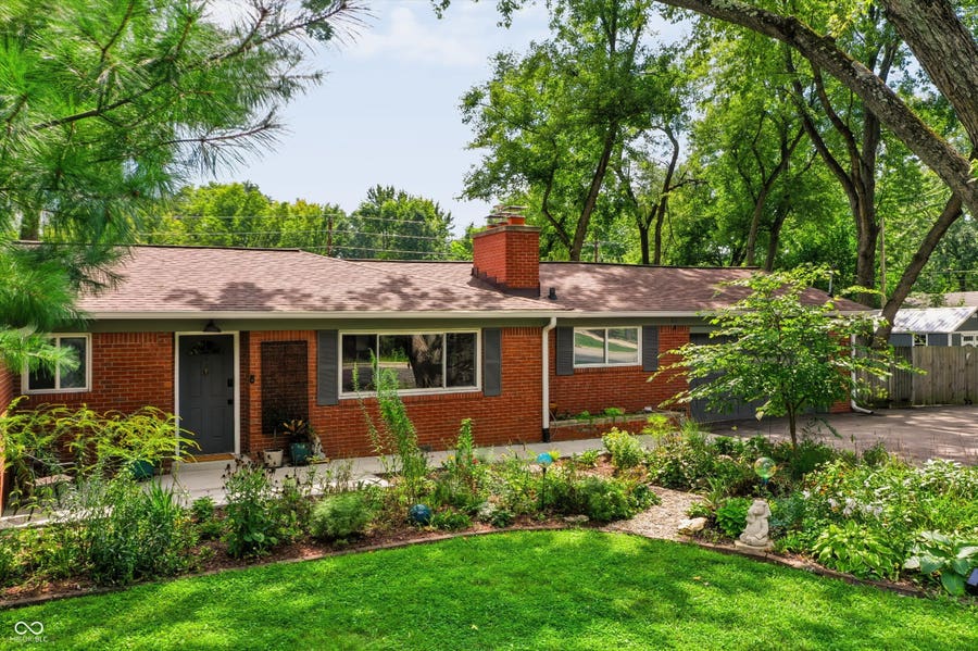 Property photo for 401 W 73rd Street, Indianapolis, IN
