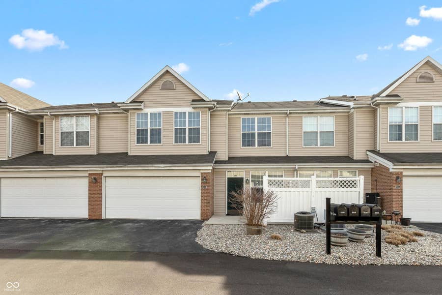 Property photo for 2218 Colfax Lane, Indianapolis, IN