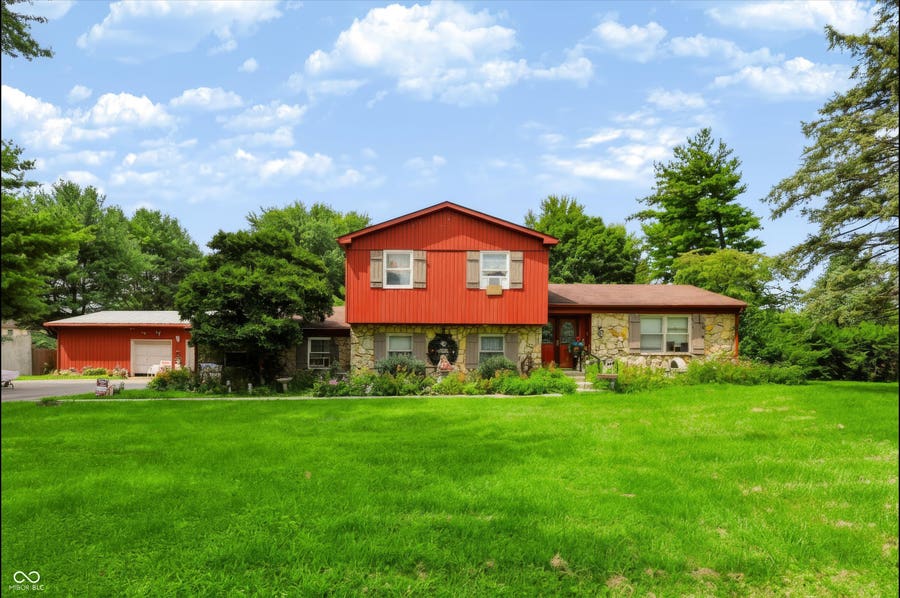 Property photo for 20441 Little Chicago Road, Noblesville, IN