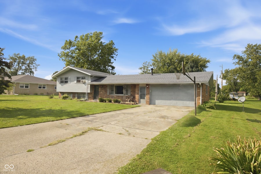 Property photo for 1040 Radio Lane, New Castle, IN