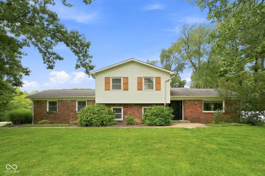 Property photo for 7430 Little Oak Lane, Indianapolis, IN