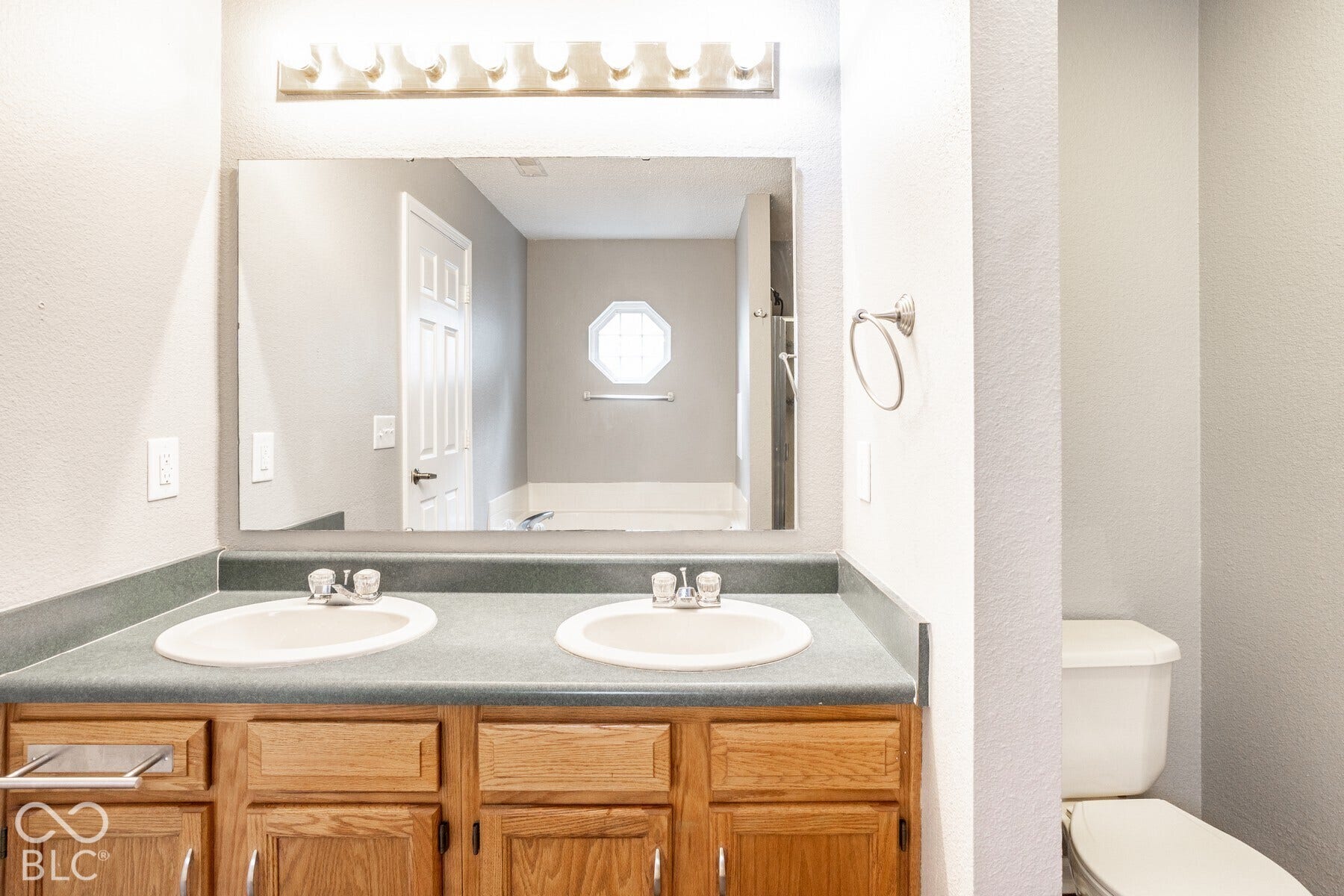 12351 Blue Sky Drive, Fishers, IN 46037 12351 Blue Sky Drive, Fishers, IN 46037