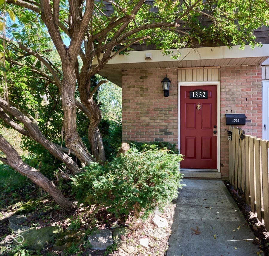 Property photo for 1352 Tishman Lane, Indianapolis, IN