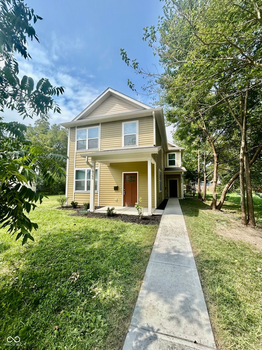 Property photo for 924 N Oakland Avenue, Indianapolis, IN