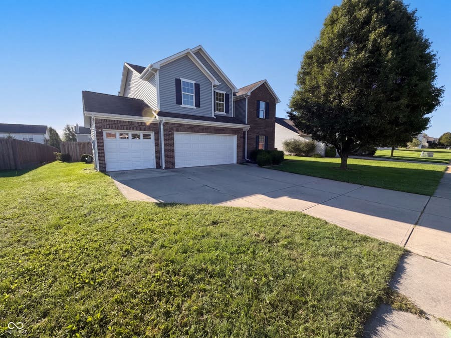 Property photo for 2899 Armaugh Drive, Brownsburg, IN