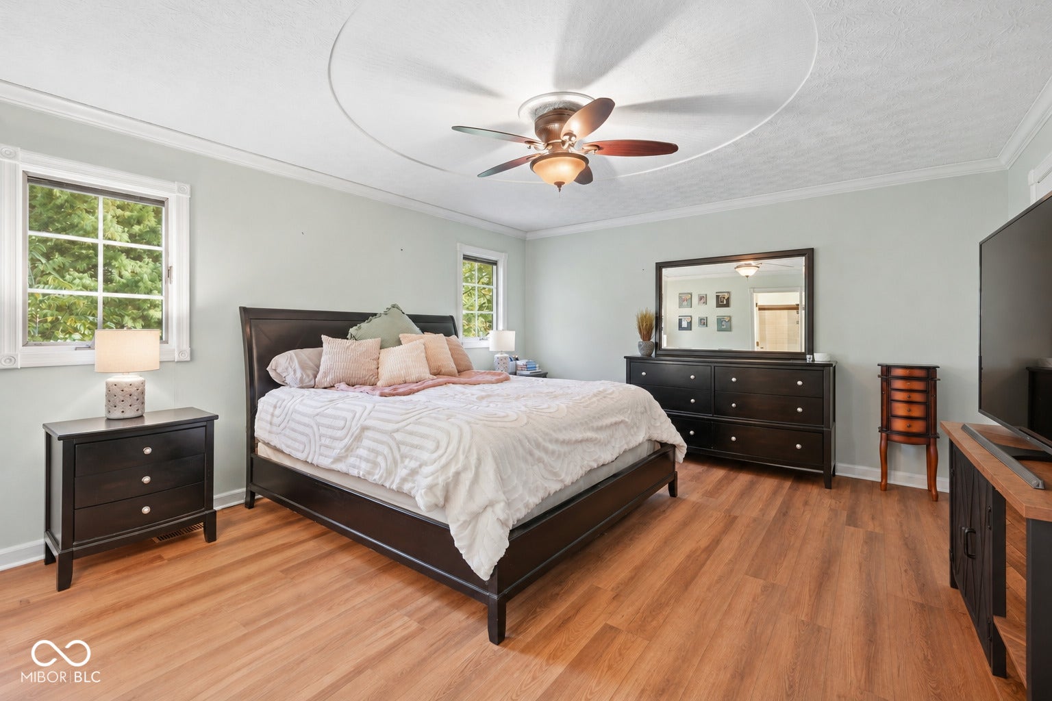 4154 Moss Ridge, Indianapolis, IN 46237