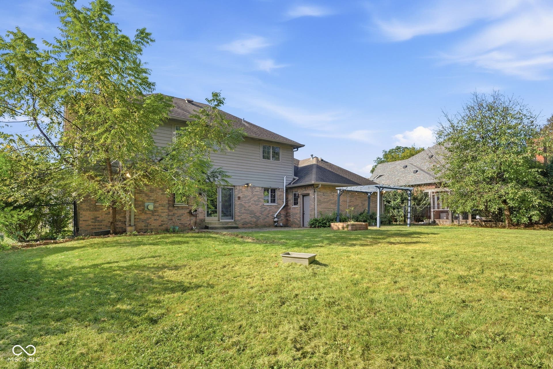 4154 Moss Ridge, Indianapolis, IN 46237